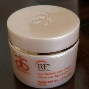 COPY - New Arbonne RE9 Age-Defying Neck Cream 1.7…